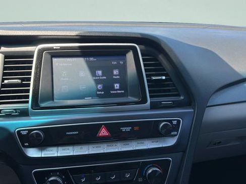 Used 2019 Hyundai Sonata SE FWD image 14