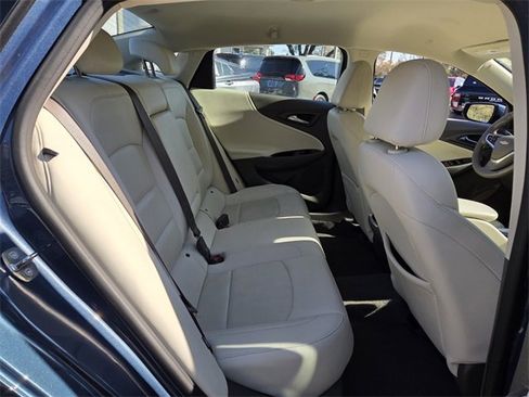 Used 2024 Chevrolet Malibu LT image 23