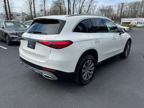Used 2026 Mercedes-Benz GLC 300 4MATIC image 3