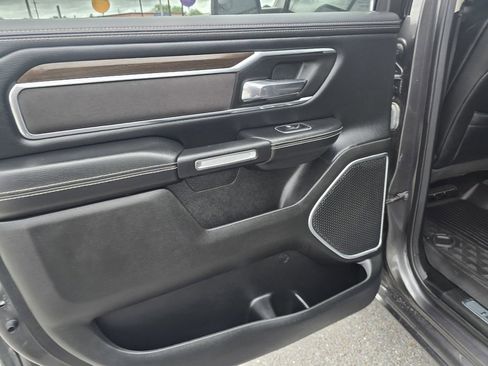 Used 2022 RAM 1500 Laramie AWD/4WD image 13