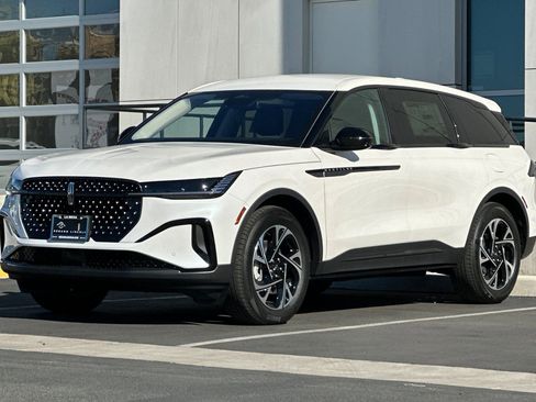 New 2026 Lincoln Nautilus Premier w/ Jet Appearance Package image 7