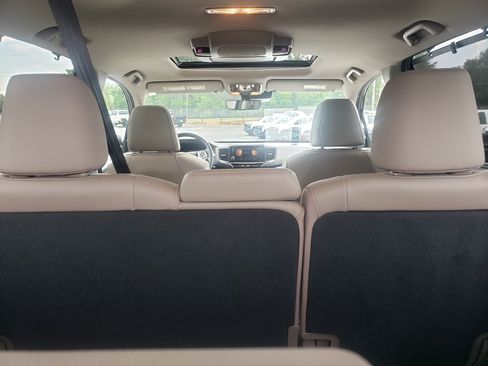 Used 2021 Honda Pilot Touring image 15