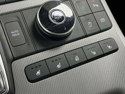 Used 2025 Hyundai Palisade SEL FWD image 40