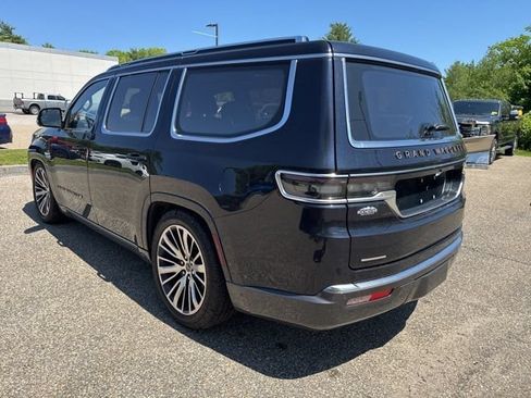 Used 2022 Jeep Grand Wagoneer Series III w/ Rear Seat Video Group 1 AWD/4WD image 7