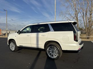 New 2026 Cadillac Escalade Luxury video 2