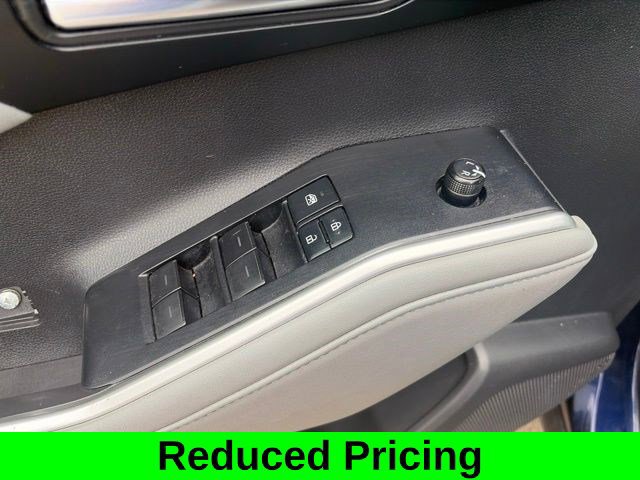 Used 2020 Toyota Highlander XLE AWD/4WD image 13