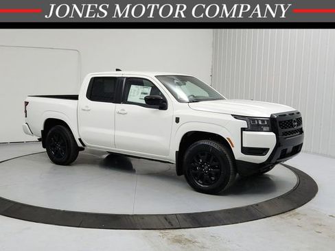 New 2026 Nissan Frontier SV w/ SV Convenience Package AWD/4WD image 1