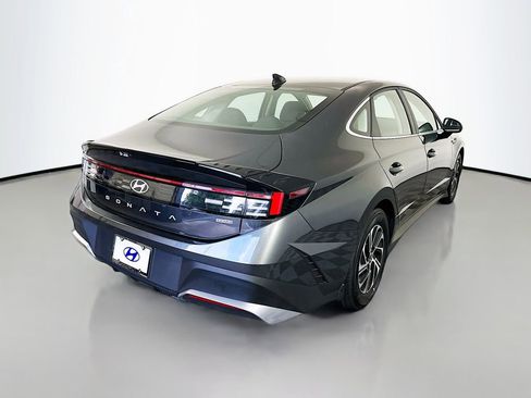 Certified 2026 Hyundai Sonata Blue FWD image 5