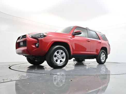 Used 2024 Toyota 4Runner SR5 image 26