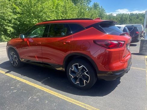 Used 2021 Chevrolet Blazer RS w/ Enhanced Convenience Package FWD image 3