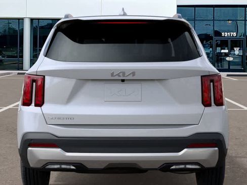 New 2026 Kia Sorento S image 13