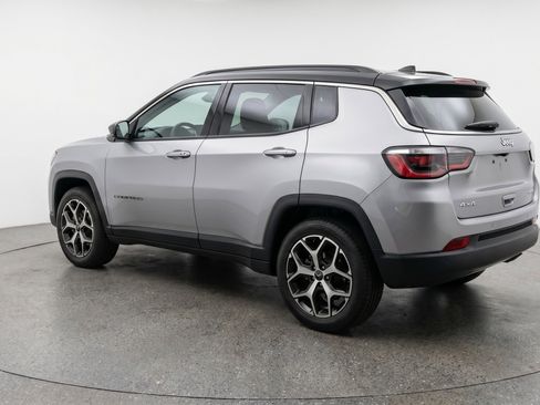 Used 2025 Jeep Compass Limited AWD/4WD image 6