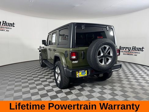 Used 2022 Jeep Wrangler Unlimited Sahara w/ Cold Weather Group AWD/4WD image 9