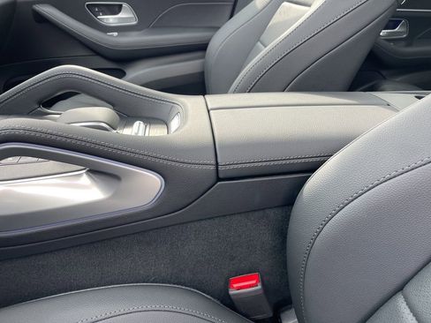 New 2025 Mercedes-Benz GLS 450 4MATIC image 12