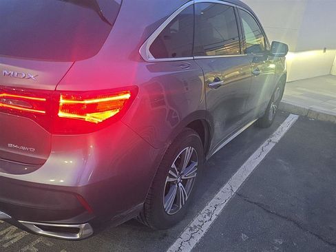 Used 2018 Acura MDX SH-AWD image 5