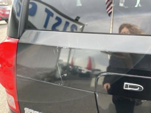 Used 2016 Dodge Grand Caravan SXT w/ Rear Park Assist Package image 12