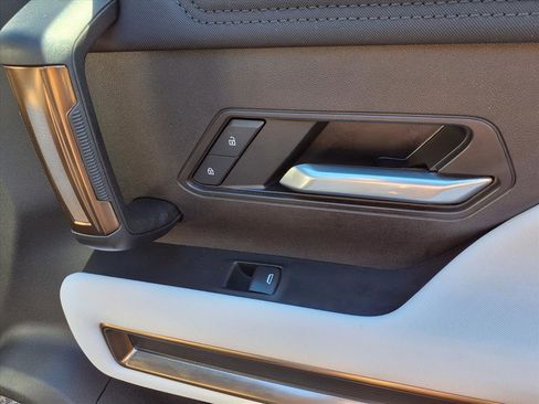 Used 2025 GMC Hummer EV 2X image 23