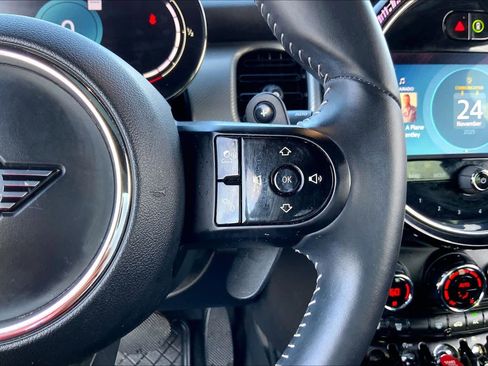 Used 2022 MINI Cooper S image 23