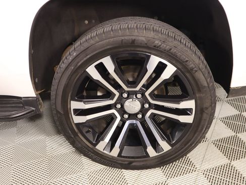 Used 2020 GMC Yukon SLT w/ Open Road Package image 22