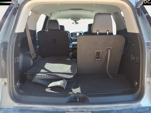 Used 2023 GMC Acadia SLT w/ Elevation Edition FWD image 30
