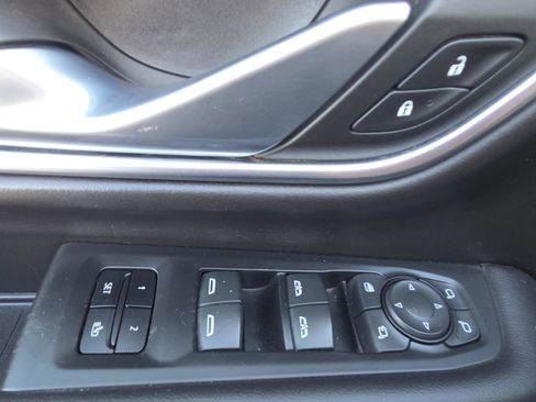 Used 2021 GMC Yukon XL AT4 w/ AT4 Premium Package image 33