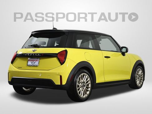 Certified 2025 MINI Cooper S image 9