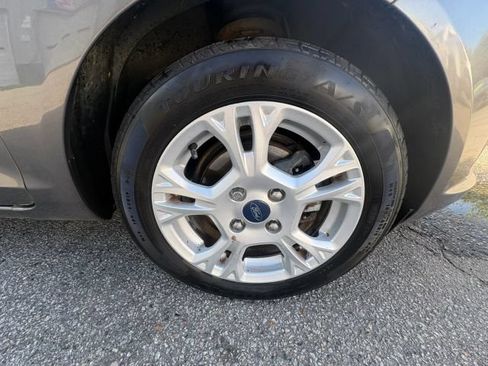 Used 2014 Ford Fiesta SE FWD image 12