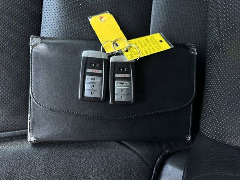 Used 2016 Acura ILX FWD with Premium Package image 36