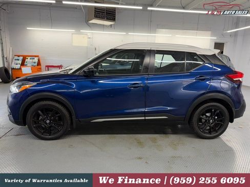 Used 2020 Nissan Kicks SR FWD image 12