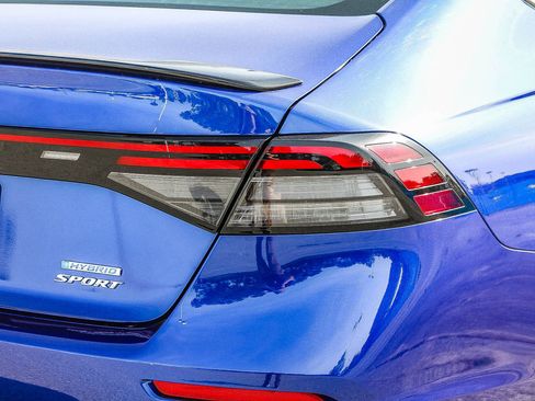 Used 2025 Honda Accord Sport image 10