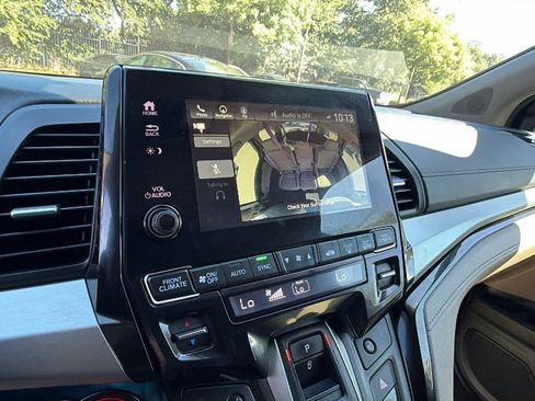 Used 2022 Honda Odyssey Touring image 13