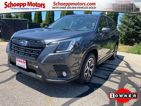 Used 2023 Subaru Forester Premium AWD/4WD image 1