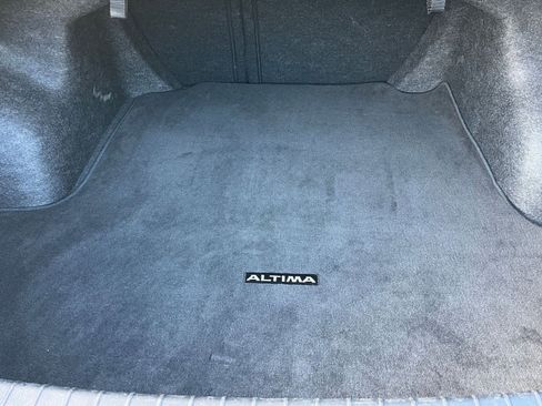 Used 2025 Nissan Altima 2.5 SV image 25