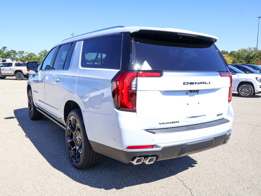 New 2026 GMC Yukon XL Denali w/ Denali Reserve Package AWD/4WD image 40