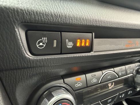 Used 2018 MAZDA MAZDA3 Grand Touring w/ Premium Equipment Package image 39