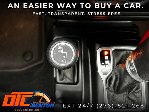 Used 2023 Jeep Gladiator Sport AWD/4WD image 29