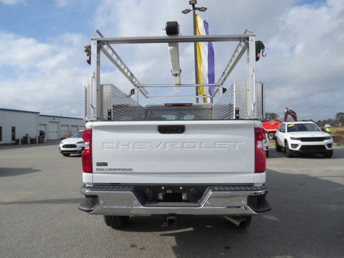Used 2025 Chevrolet Silverado 2500 W/T w/ WT/CX Safety Package image 9