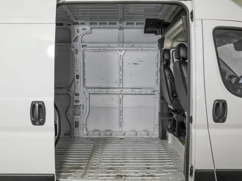 Used 2023 RAM ProMaster 2500 FWD image 36
