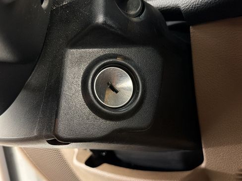 Used 2014 Jeep Wrangler Unlimited Sahara w/ Connectivity Group AWD/4WD image 27
