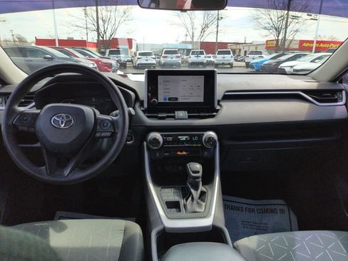 Used 2023 Toyota RAV4 XLE image 12