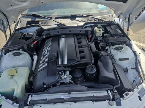 Used 2001 BMW Z3 3.0i RWD image 10