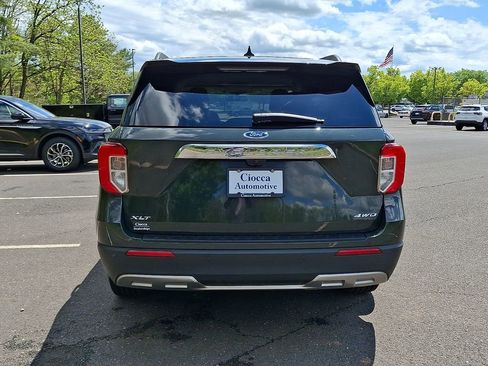 Certified 2022 Ford Explorer XLT w/ Equipment Group 202A AWD/4WD image 8