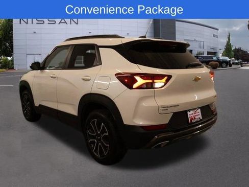 Used 2023 Chevrolet TrailBlazer ACTIV w/ Sun and Liftgate Package image 5