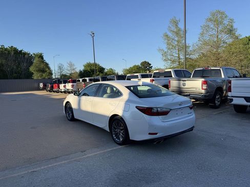 Used 2018 Lexus ES 350 w/ Premier Package FWD image 4