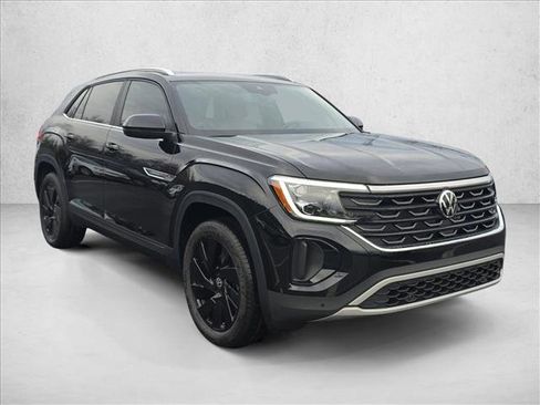 New 2026 Volkswagen Atlas Cross Sport SE image 10