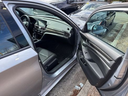Used 2019 Honda Accord Sport image 11