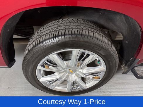Used 2023 Chevrolet Silverado 1500 High Country w/ High Country Premium Package AWD/4WD image 8