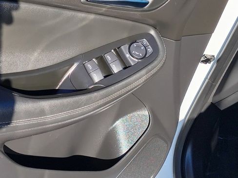 Used 2024 Buick Encore GX Sport Touring image 11