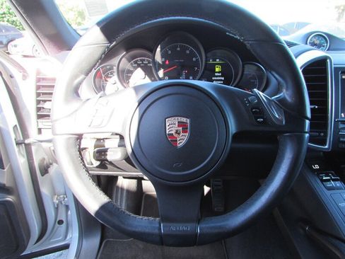 Used 2012 Porsche Cayenne AWD/4WD image 14