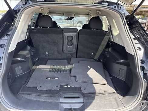 Used 2020 Nissan Rogue S w/ Special Edition Package AWD/4WD image 11